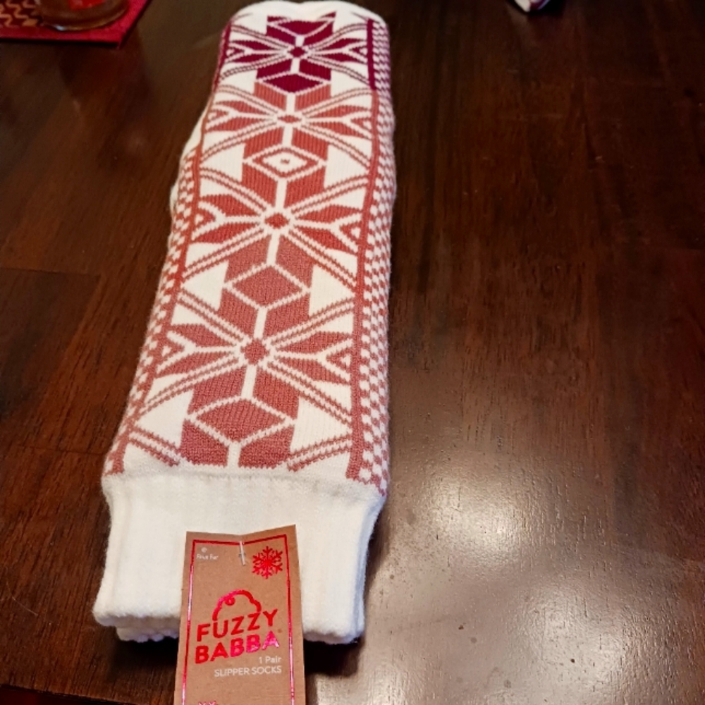 NWt Slipper Socks